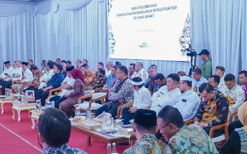 Bupati Subang Hadiri Rakor Percepatan Pembangunan Infrastruktur Jabar Bersama Gubernur