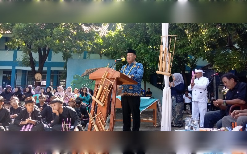 ‎Eman Suherman: Filosofi Angklung Jadi Spirit Pendidikan Karakter di Majalengka