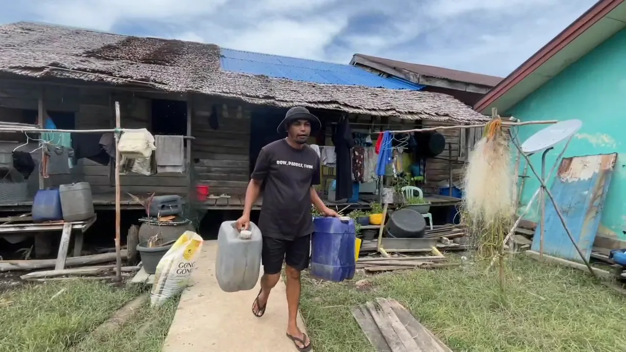 Warga Kampung Senempek 3 Bulan Kekeringan, BPBD Salurkan 10.000 Liter Air dan Tunggu Pemerintah Turunkan Tim Analisis – Kutipan