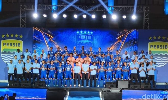 Persib Bandung Resmi Rilis 32 Pemain untuk Musim 2026/2027 – TINTAHIJAU.com